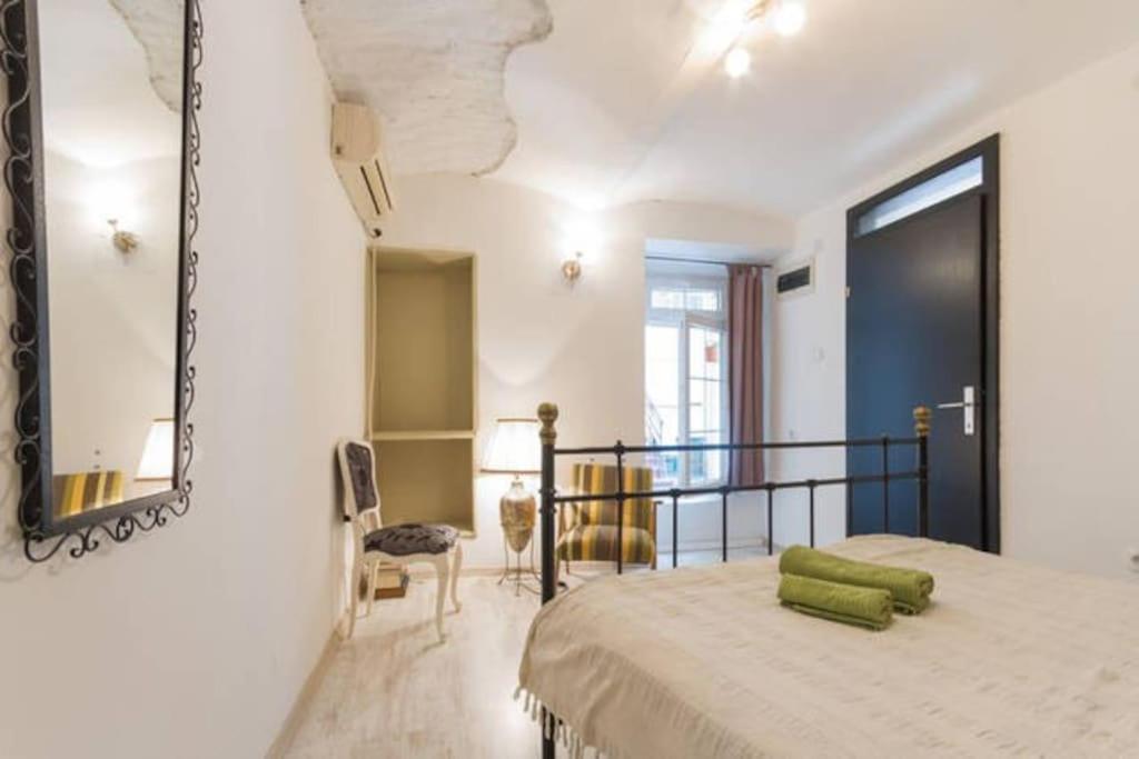 Apartment Hidden Gem On Prime Location