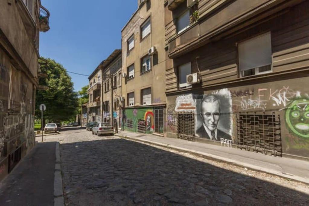 Apartment Hidden Gem On Prime Location *